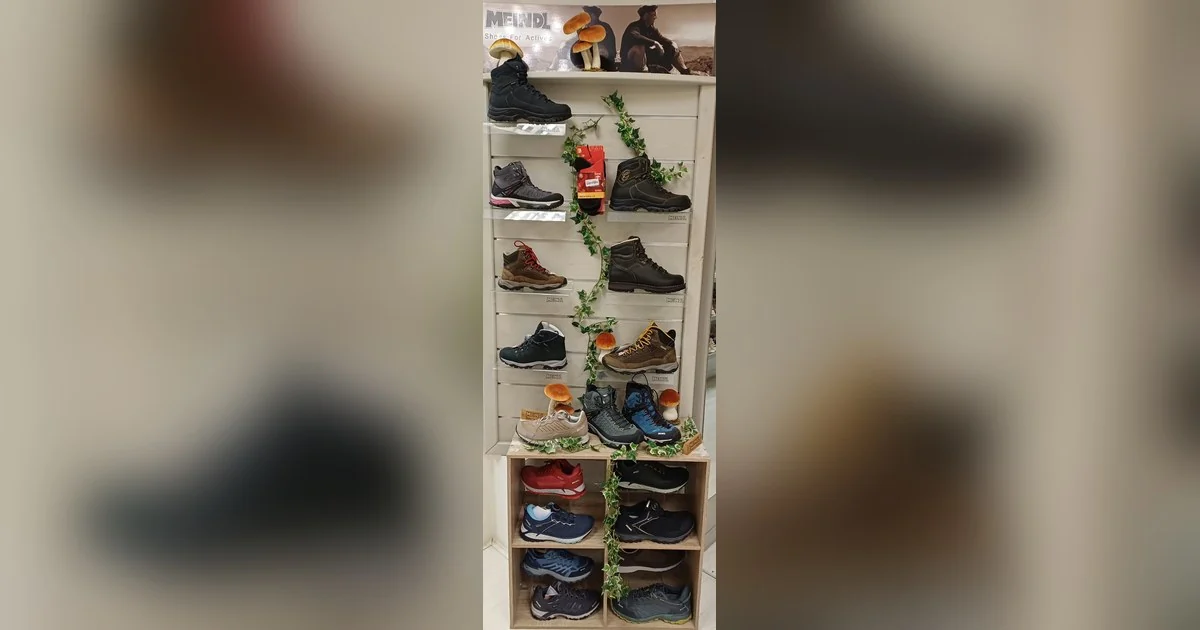Mur de chaussures de randonnée Meindl chez Chaussures Lutz à Munster